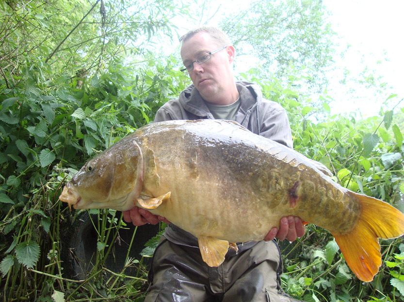 24lb 1oz Black C Scale (1)